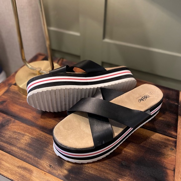 mossimo flip flops